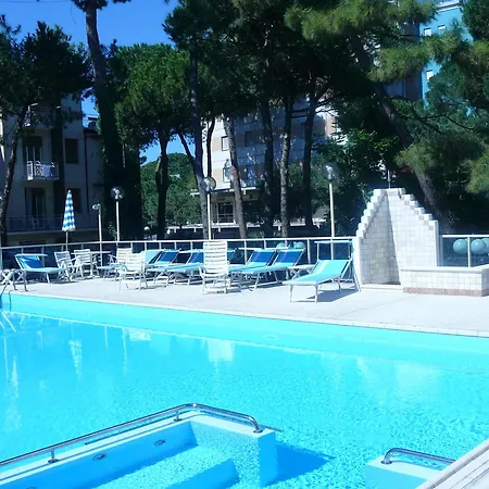 Hotell Astra 3*